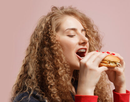 What Foods Can We Eat After The Teeth Whitening Procedure? 